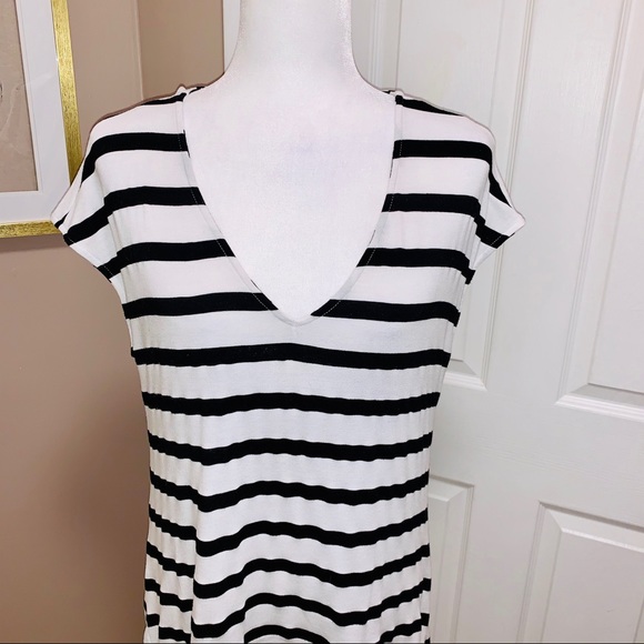 WH|BM Striped Cap Sleeve Shirt W/Sheer Back Panel - Picture 5 of 6